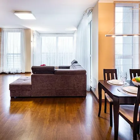 Apartament Old Family *